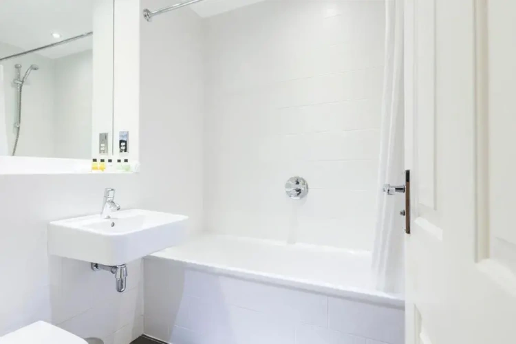 Standard Double Basement room