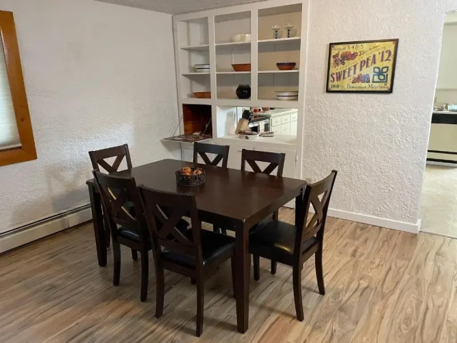 3 Bedrooms Apartment