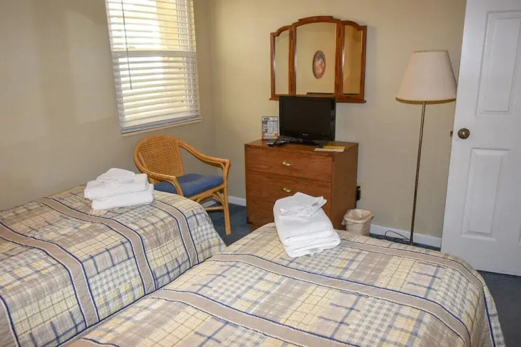 Palmetto Dunes 204 - 2 Br Condo