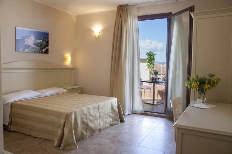 Superior Triple room