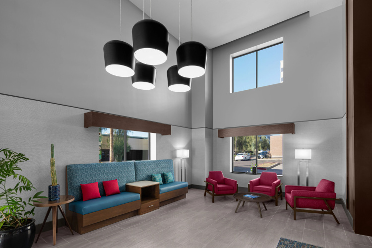 Hampton Inn Phoenix-Biltmore photo 14