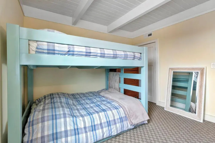Ocean Drive 26