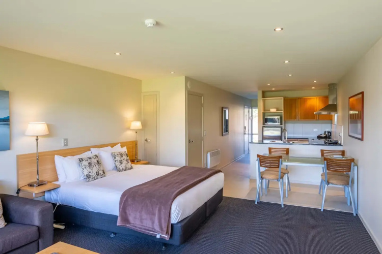 2 Bedrooms Family Apartment