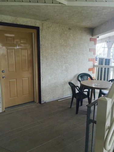 SurfSide Suites