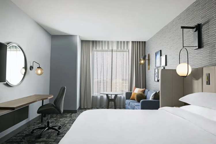 Crowne Plaza Kearney