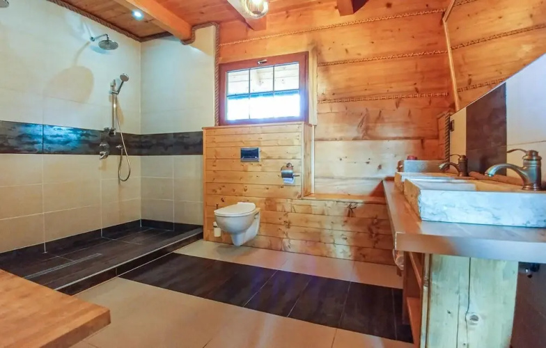 Awesome Home in Ustka