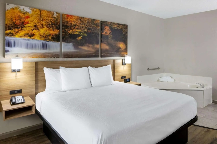 Deluxe Double Suite