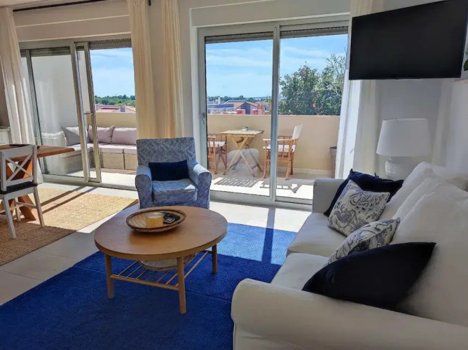Salt Apartment