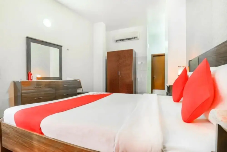 OYO 339 Vienna Hotel