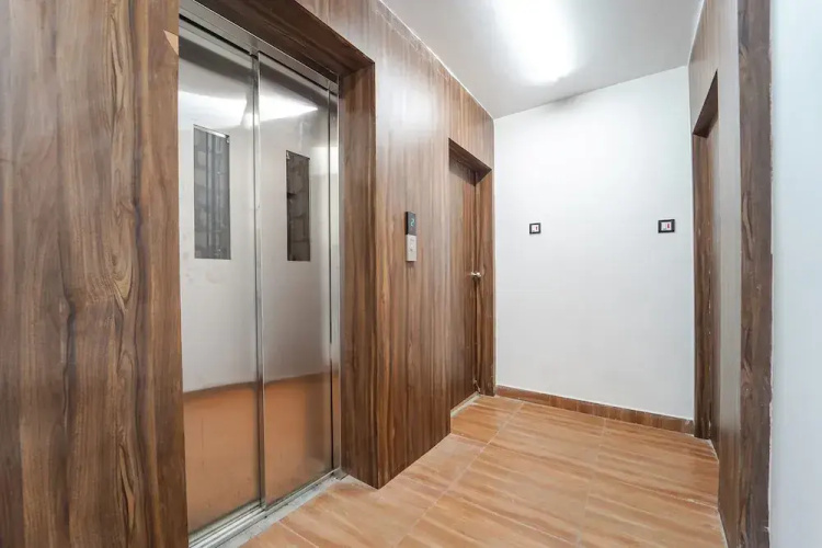 Fabhotel Chakra