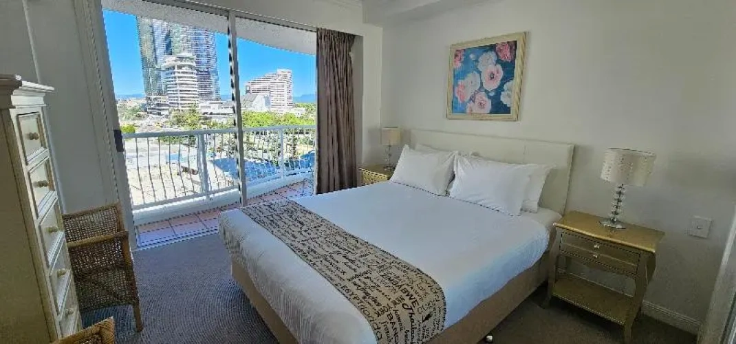 Deluxe Apartment