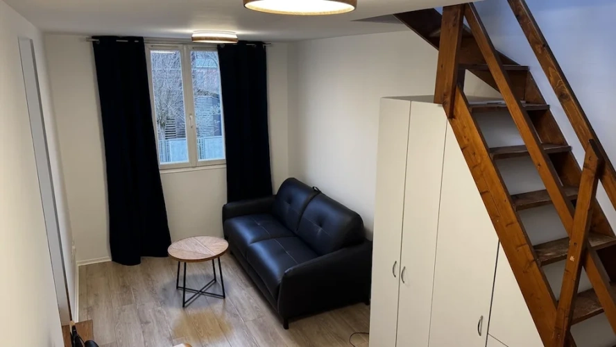 Apartment with city view