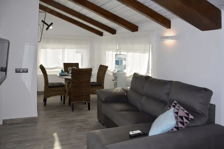 1 Bedroom Apartment with balcony