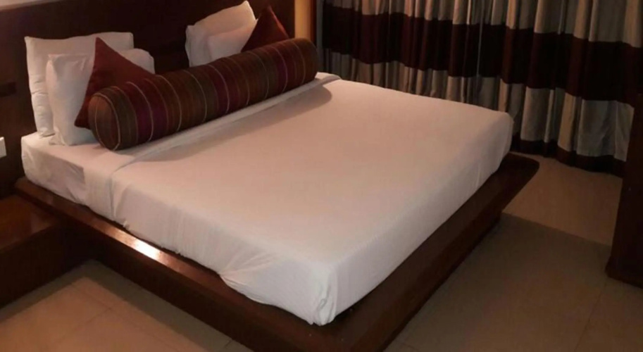 Hotel Sadanand Regency