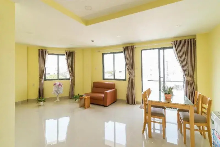 OYO 206 Mission Hotel
