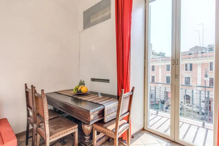 Corso Vittorio 315 with Balcony
