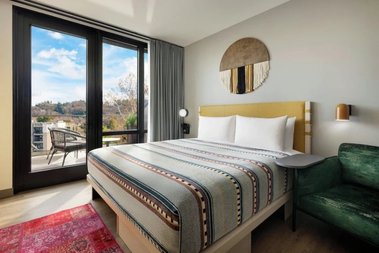 Standard Double room with balcony and with mountain view