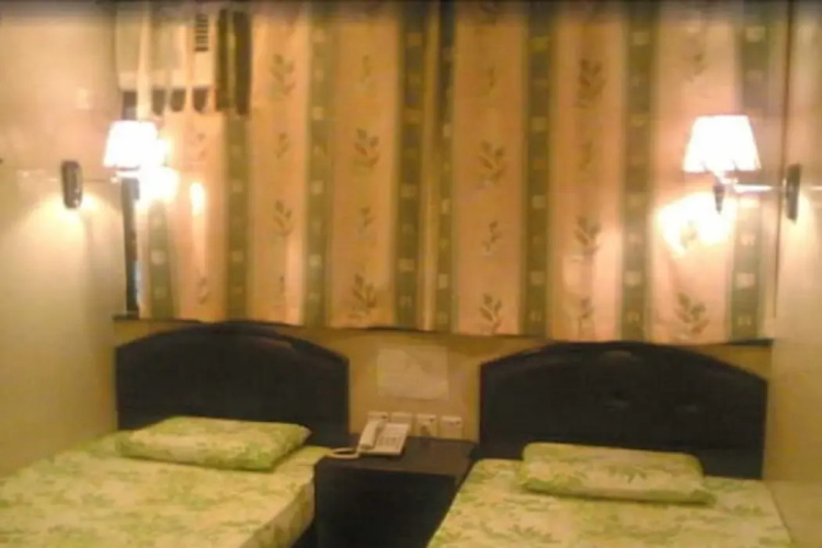 Lis Chain Hostel