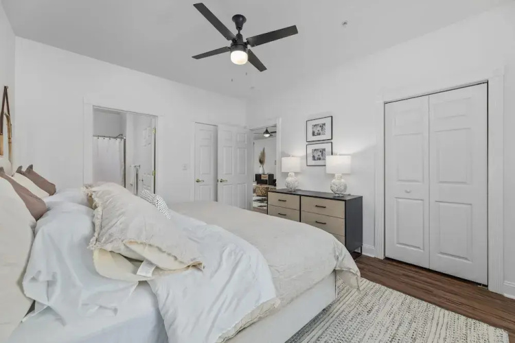 4855-101 Luster Leaf Circle 3 Bedroom Condo by Redawning