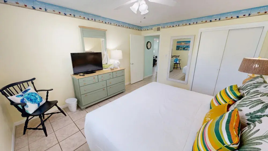 Venus 116 2 Bedroom Condo by RedAwning
