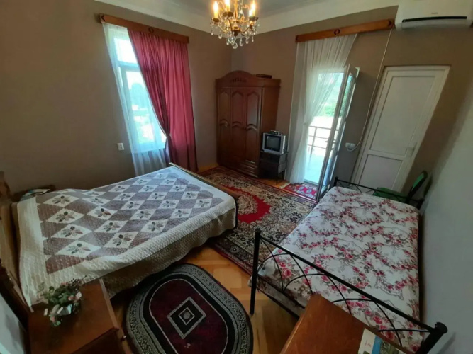 Kemeni Guest House
