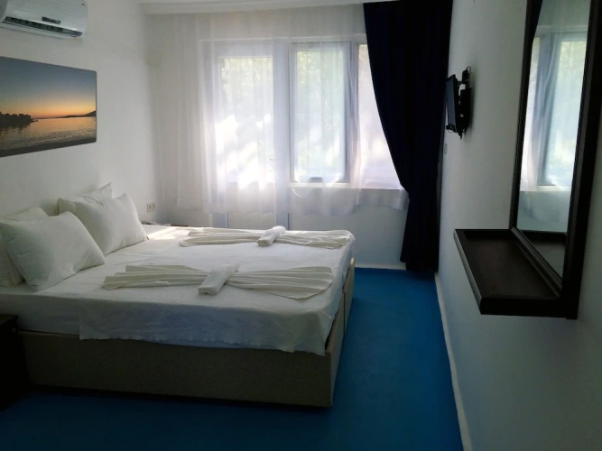 Economy Triple room