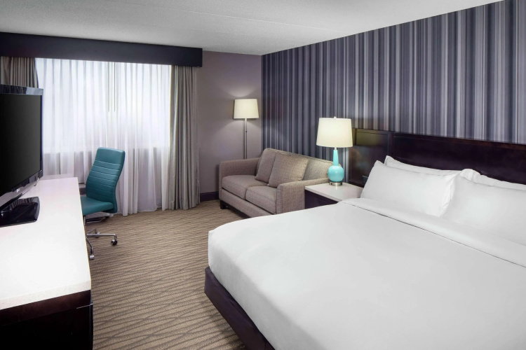 Wyndham Garden Westlake Hotel