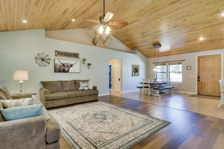 Modern Show Low Home w/ BBQ & Fire Pit!