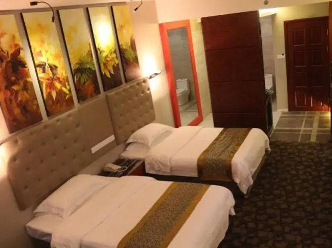 Yangshuo Chinatown Hotel