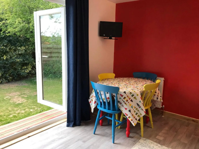 Woodpecker Glamping Cabin