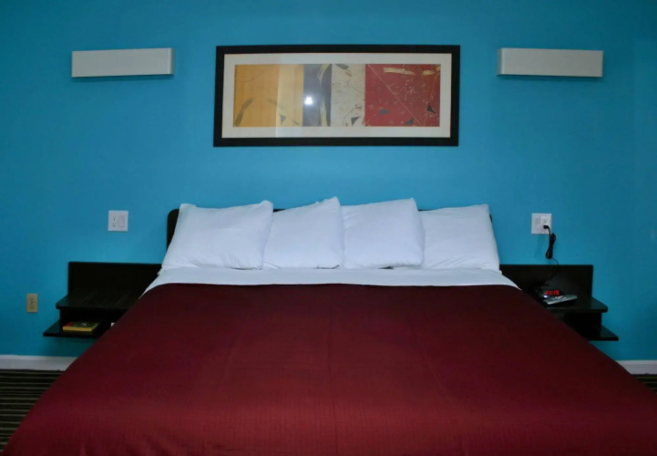 Relax Inn Motel