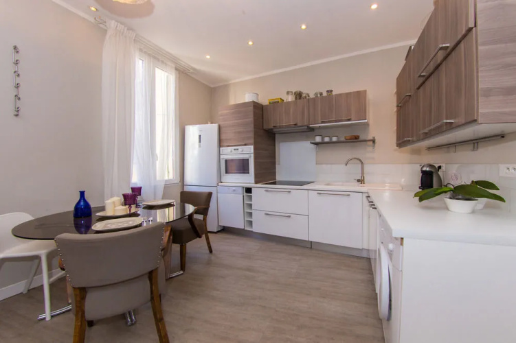 Urban chic Nice, 2 chambres et balcon
