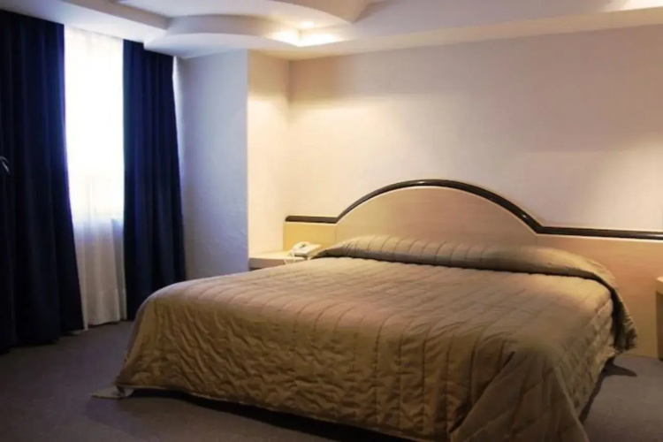 Portonovo Hotel & Suites