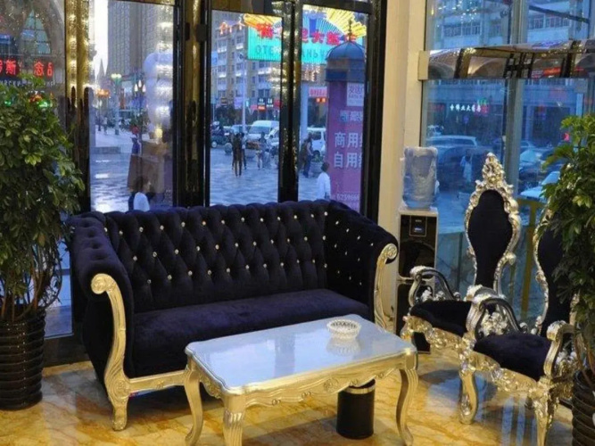 Aolong Business Hotel