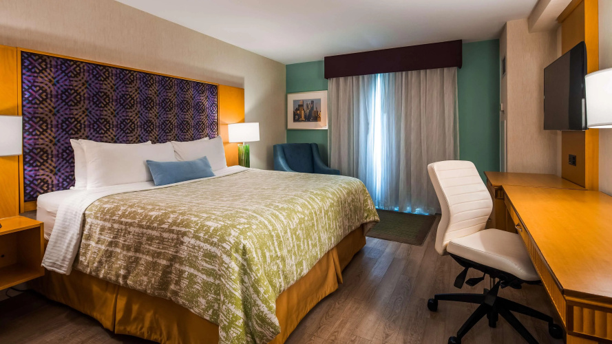 Best Western Premier Toronto Airport Carlingview Hotel photo 8