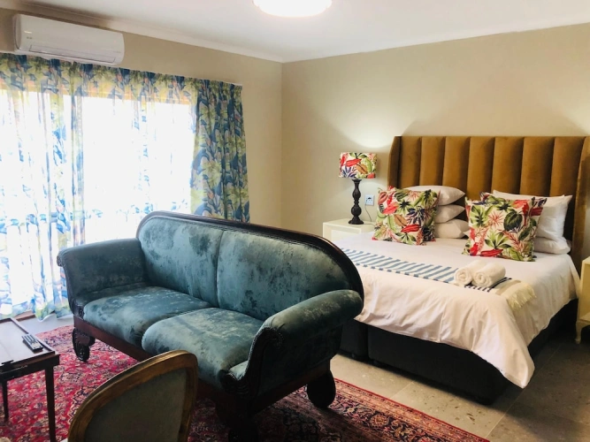 Executive Twin room with garden view
