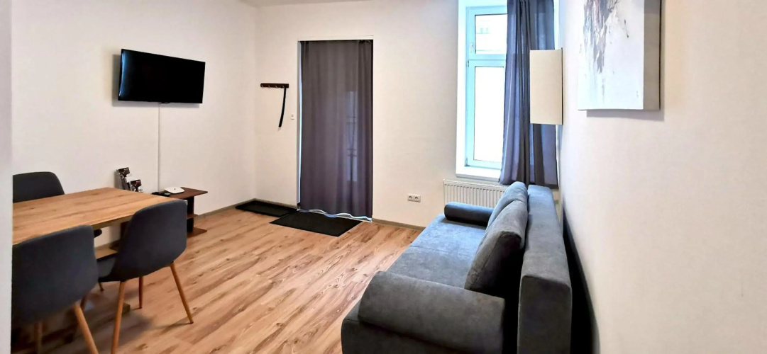 Bacher Apartment