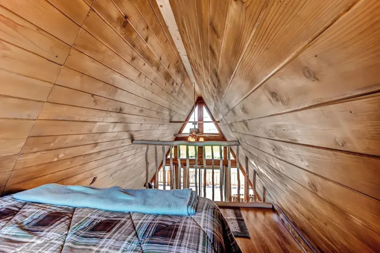Secluded & Cozy Antimony Cabin w/ Fire Pit