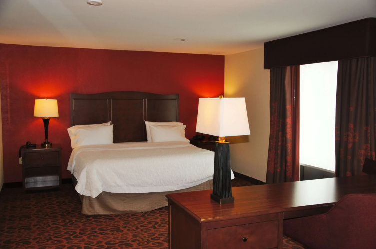 Hampton Inn & Suites Cincinnati/Uptown-University Area