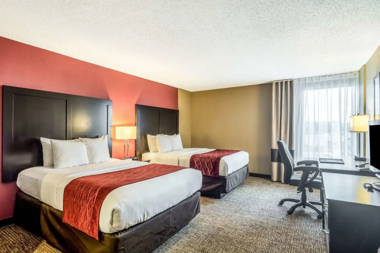 Spark by Hilton Des Plaines Chicago O'Hare