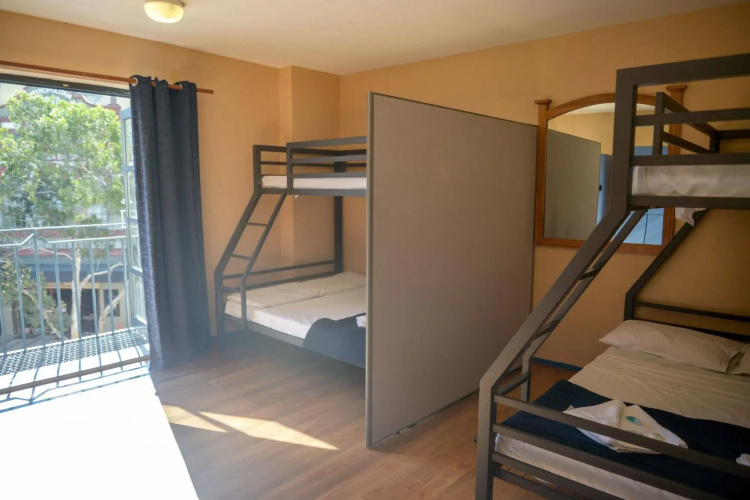 Boardrider Backpacker & Budget Motel