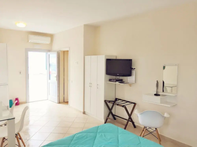Artemisia Apartment