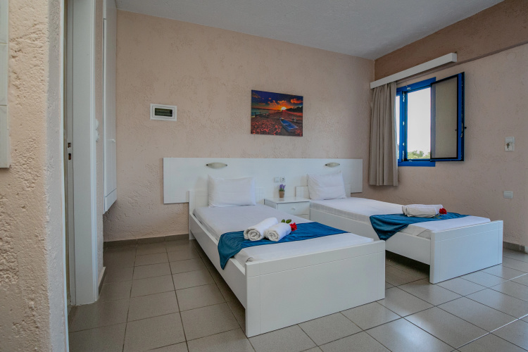 Mareva Apartments