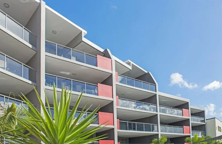 Skyline Court Apartments