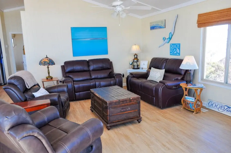 Sunray Cottage by Topsail Realty