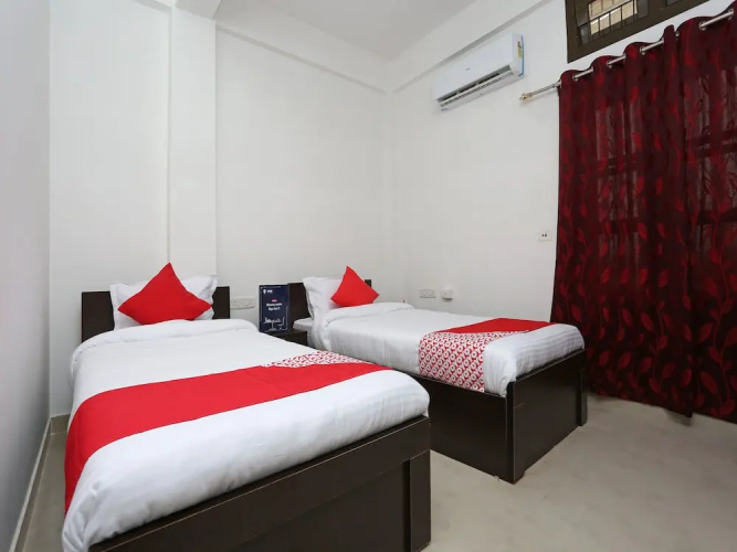 OYO 10912 Nirman Residency