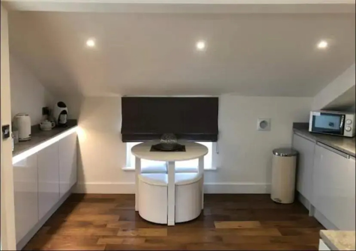 Dennington Apartments STUDIO