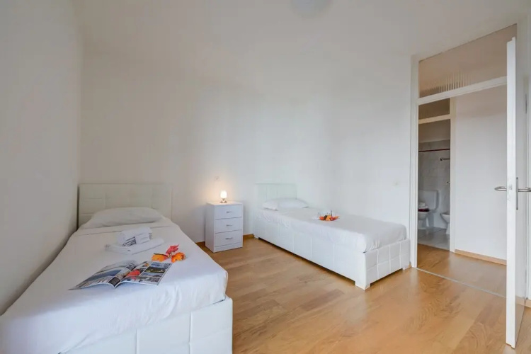 Locarno Place