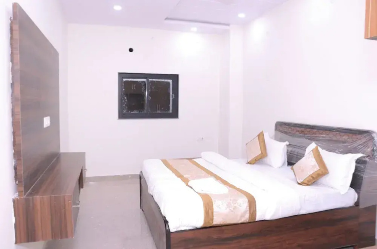 Hotel Subhadra