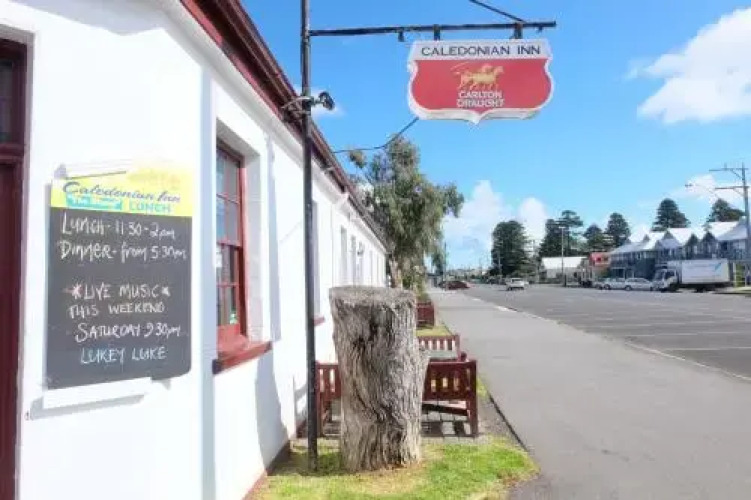The Caledonian Inn Hotel Overview